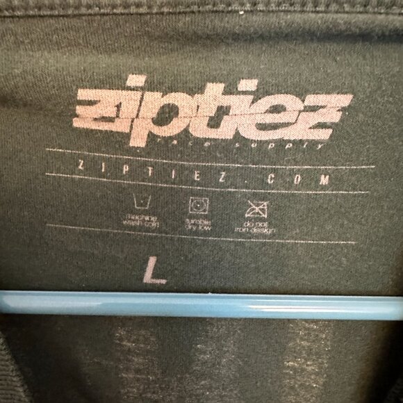 Ziptiez Men's Graphic, Green shirt with White Logo of Woman sitting in a wheel - Picture 3 of 4